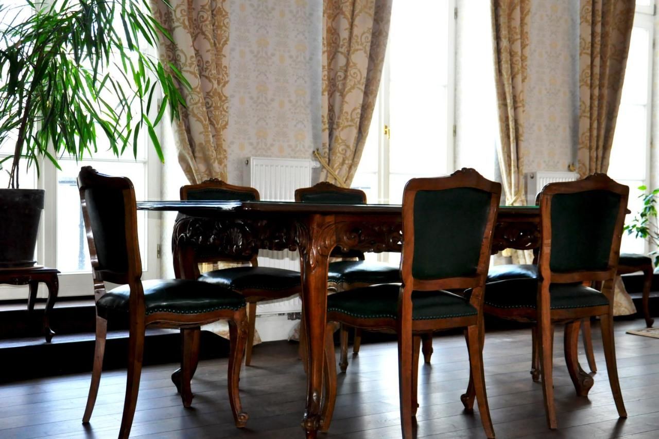 Отель Dwór Sieraków Sieraków-25