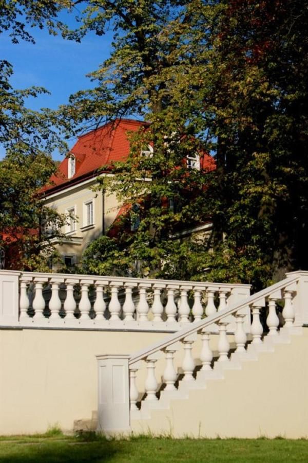 Отель Dwór Sieraków Sieraków-43