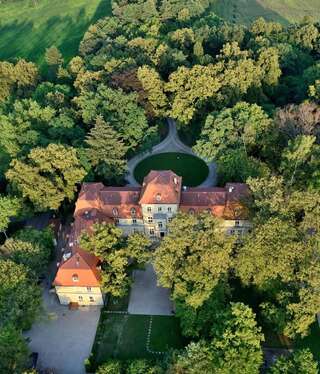 Отель Dwór Sieraków Sieraków-3
